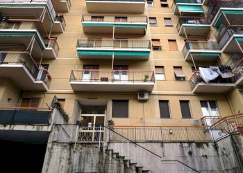 Facciata - Trilocale via Monte Sei Busi, Genova (zona Sampierdarena) - foto 1