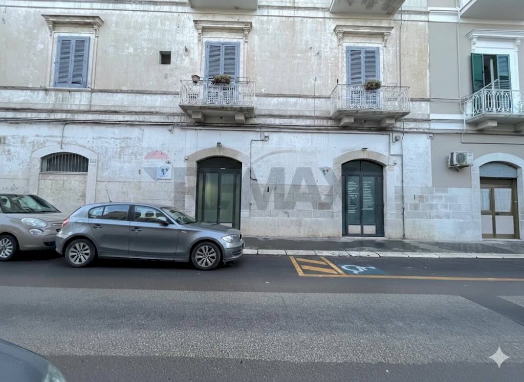 Edificio all\'aperto - Bilocale Via Umberto
 
100, Trani - foto 1