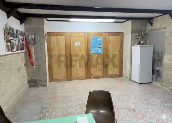 Ricezione / Lobby - Bilocale Via Umberto
 
100, Trani - foto 3