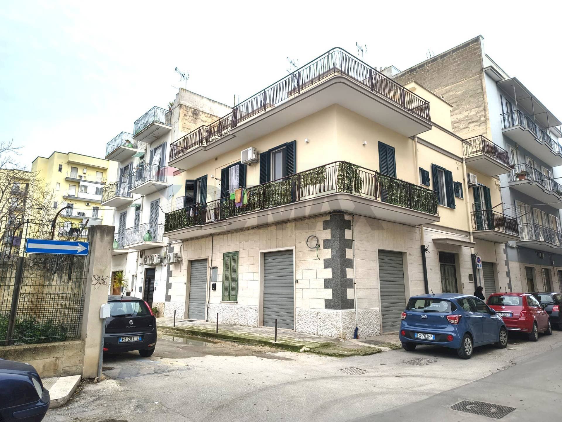 Edificio all\'aperto - Casa semi indipendente VIA SANT'AGOSTINO
 
72, Trani - foto 1