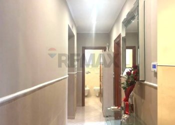 Hall / corridoio - Casa semi indipendente VIA SANT'AGOSTINO
 
72, Trani - foto 14