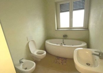 Bagno - Appartamento via Boves, 5x, Alessandria - foto 26