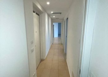 Corridoio - Appartamento via Boves, 5x, Alessandria - foto 27