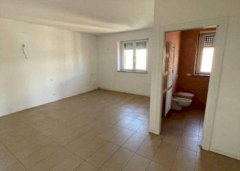 Camera da letto - Appartamento via Boves, 5x, Alessandria - foto 23