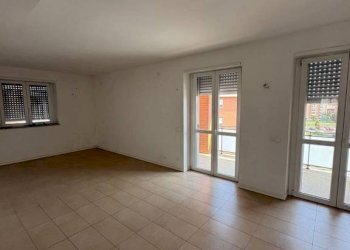 Soggiorno - Appartamento via Boves, 5x, Alessandria - foto 23
