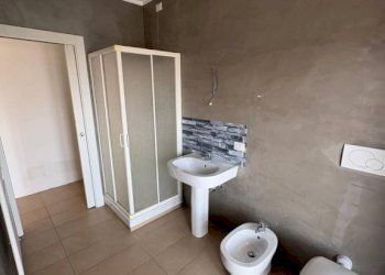 Bagno - Appartamento via Boves, 5x, Alessandria - foto 33