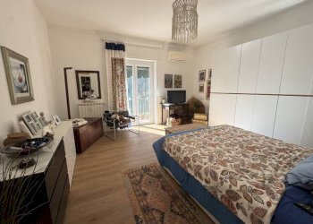 Camera da letto - Appartamento via Luigi Rizzo, Genova (zona Pegli) - foto 10