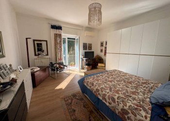 Camera da letto - Bilocale via Luigi Rizzo, Genova (zona Pegli) - foto 15