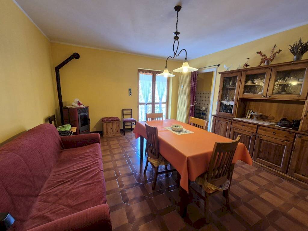 Salone - Apartment Borgata Gleisolle, Roure - photo 3