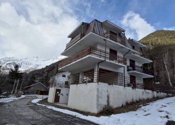 Facciata - Bilocale via delle Gure, Fenestrelle - foto 1