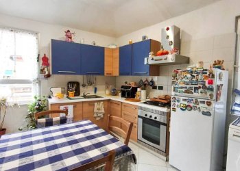 Cucina - Trilocale salita Ginestrato, Genova (zona Marassi) - foto 7