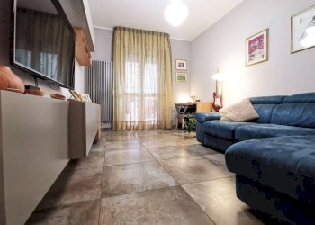 Salone - Appartamento via Giuseppe Di Vittorio, 37/2, Venaria Reale - foto 19