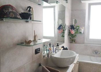 Bagno - Appartamento via Giuseppe Di Vittorio, 37/2, Venaria Reale - foto 28