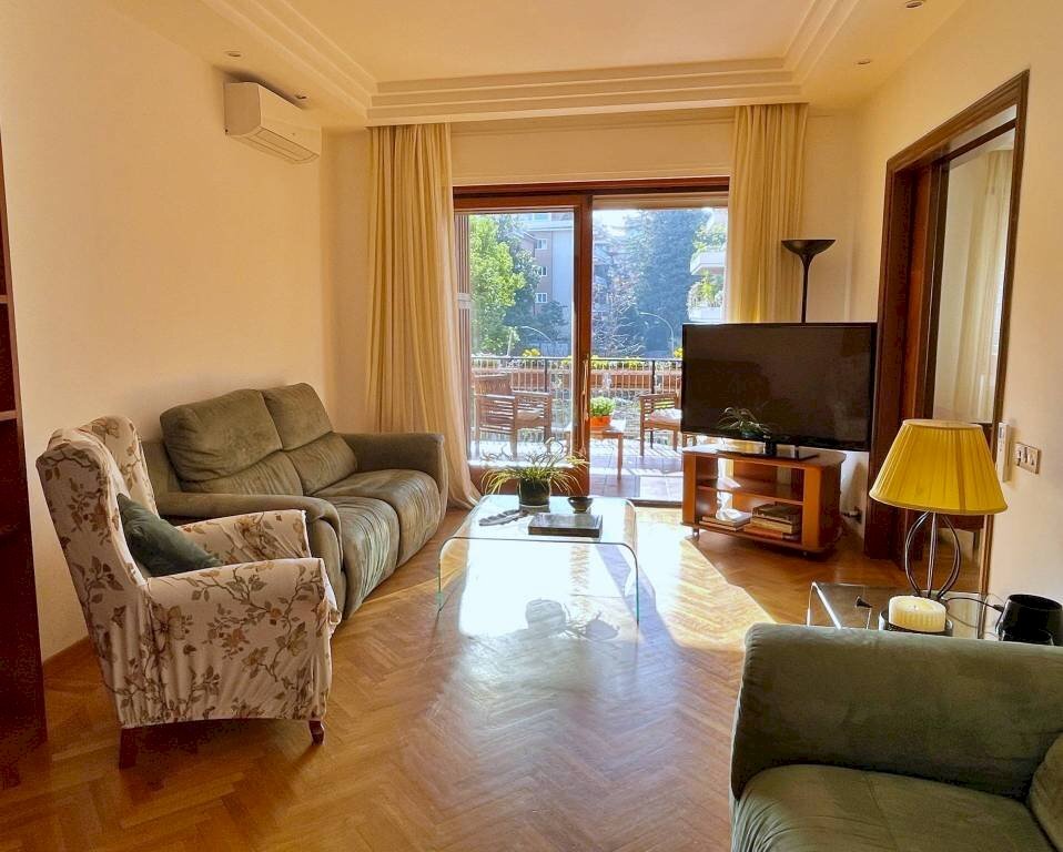 Salone - Appartamento via Mario Fascetti, Roma - foto 2