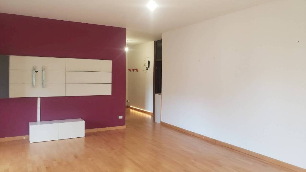 Salone - Trilocale via Giosuè Carducci, Gallarate - foto 2