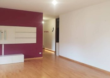 Salone - Trilocale via Giosuè Carducci, Gallarate - foto 2