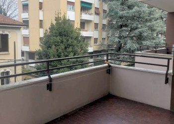 Terrazzo - Trilocale via Giosuè Carducci, Gallarate - foto 11