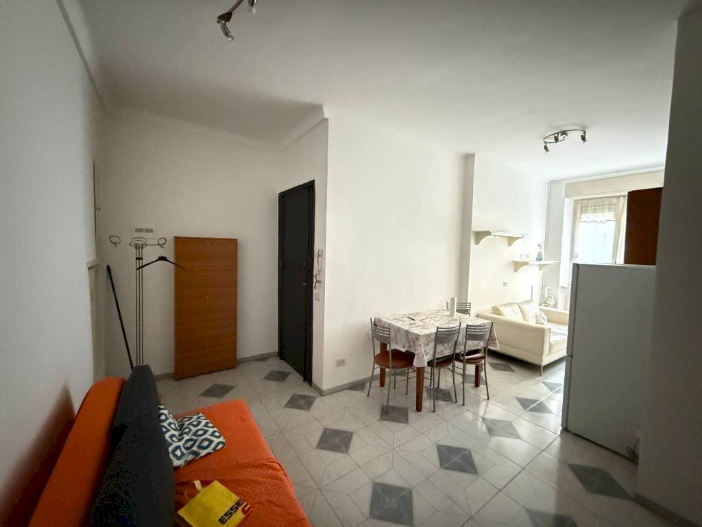 Soggiorno - Bilocale viale Murillo, 1, Milano - foto 1