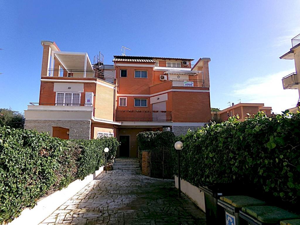 Facciata - Attic corso San Francesco, 61, Anzio - photo 1