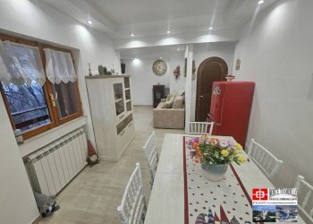 Salone - Trilocale strada Statale del Terminillo, Rieti - foto 1