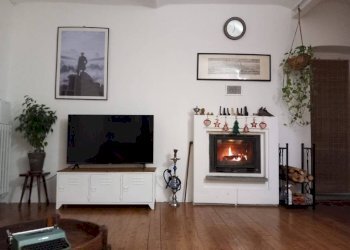 Salone - Quadrilocale strada Comunale del Cartman, 59, Torino (zona Madonna del Pilone) - foto 1