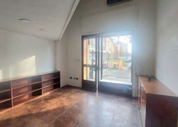 824390c8-28e6-42b8-8afc-0f662e02ce84 - Negozio piazza Rivoli, 10, Torino (zona Parella) - foto 9