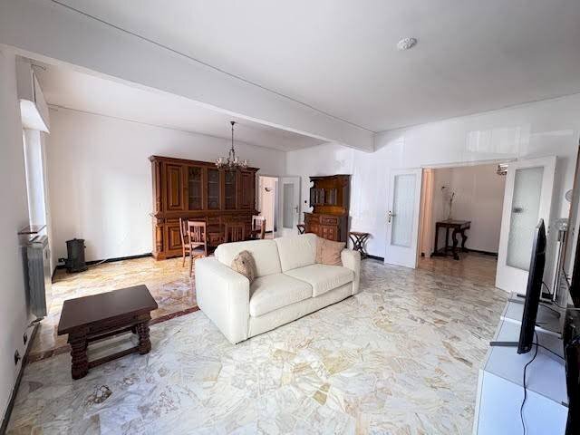 Salone - Appartamento via Nicola Fabrizi, 16, Genova (zona Quarto) - foto 3