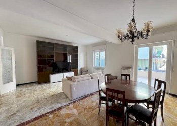 Salone - Appartamento via Nicola Fabrizi, 16, Genova (zona Quarto) - foto 8