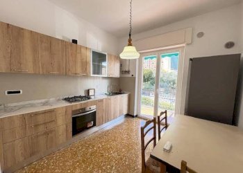 Cucina - Appartamento via Nicola Fabrizi, 16, Genova (zona Quarto) - foto 12