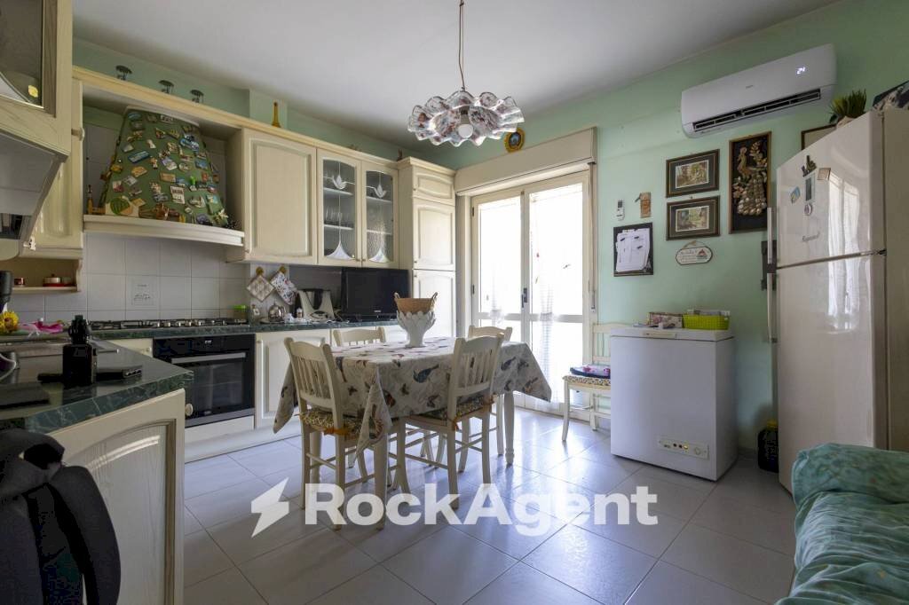 Quadrilocale via Monsignor Armando Fares, 21, Catanzaro - foto 3