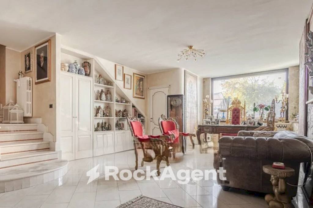 Four-room apartment strada Comunale Marrone, Capurso - photo 1