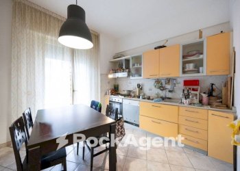Cucina - Appartamento via Goito, 22, Livorno - foto 12