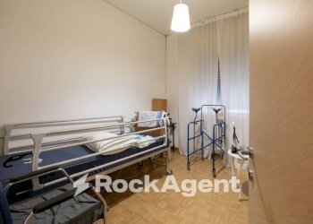 Camera da letto - Appartamento via Goito, 22, Livorno - foto 19