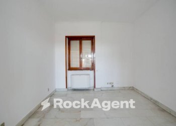 Camera da letto - Attico via di Torre Rossa, 35, Roma - foto 13