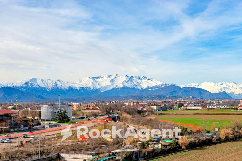 Vista - Two-room apartment via La Thuile, 73, Torino (neighborhood Parella) - photo 2