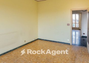 Camera da letto - Bilocale via La Thuile, 73, Torino (zona Parella) - foto 16