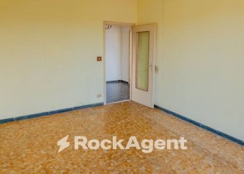 Camera da letto - Bilocale via La Thuile, 73, Torino (zona Parella) - foto 17