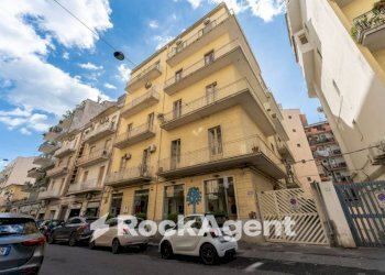 Facciata - Appartamento via Milano, 60, Catania - foto 26