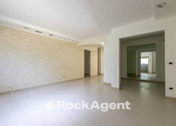 Shop via Risorgimento, 114, Borgia - photo 25