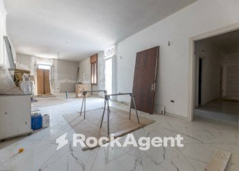 Negozio via Roma, Casarano - foto 16