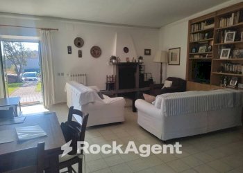 Villa via Ten.Tito Mechilli, 3, Caprarola - foto 5