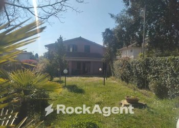 Villa via Ten.Tito Mechilli, 3, Caprarola - foto 35