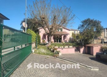 Villa via Ten.Tito Mechilli, 3, Caprarola - foto 37