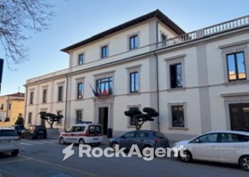 Zona - Bilocale piazza della Vittoria, 7, San Vincenzo - foto 3