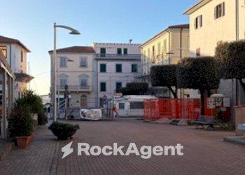 Zona - Bilocale piazza della Vittoria, 7, San Vincenzo - foto 4