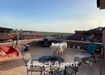 Attico via Lacedonia, 37, Roma - foto 1