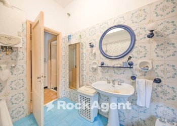 Trilocale salita Sella, Genova (zona Apparizione) - foto 11