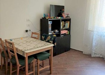 soggiorno - Bilocale via Cartoleria, Bologna (zona Centro Storico) - foto 4