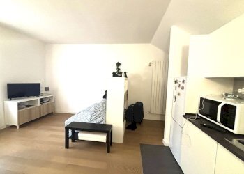 soggiorno - Bilocale via Via Cartoleria, Bologna (zona Centro Storico) - foto 7