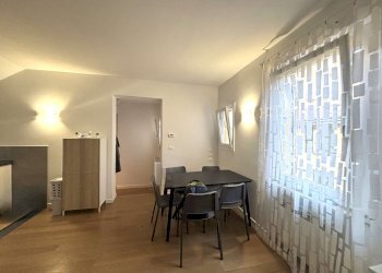 soggiorno - Bilocale via Via Cartoleria, Bologna (zona Centro Storico) - foto 9